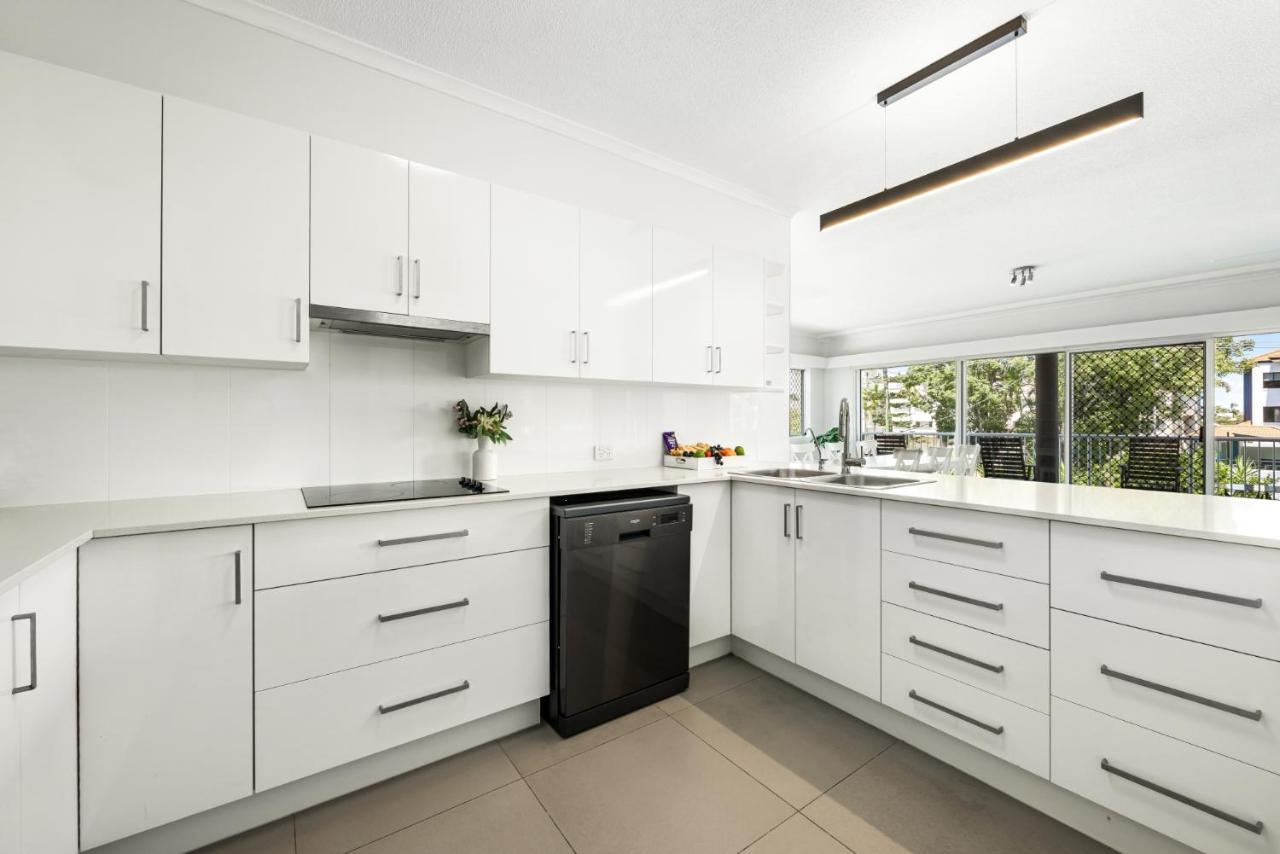 Central Motel Mooloolaba And Apartments Exterior photo